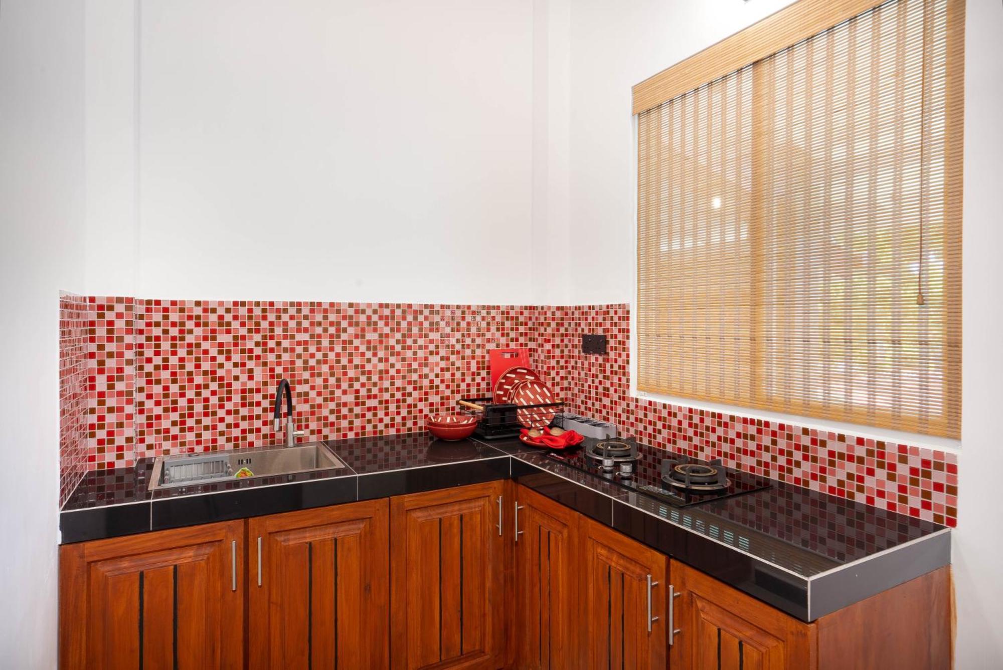 Hasthri Boutique Red Chalet In Ahangama With Pool Near Beach Ngoại thất bức ảnh