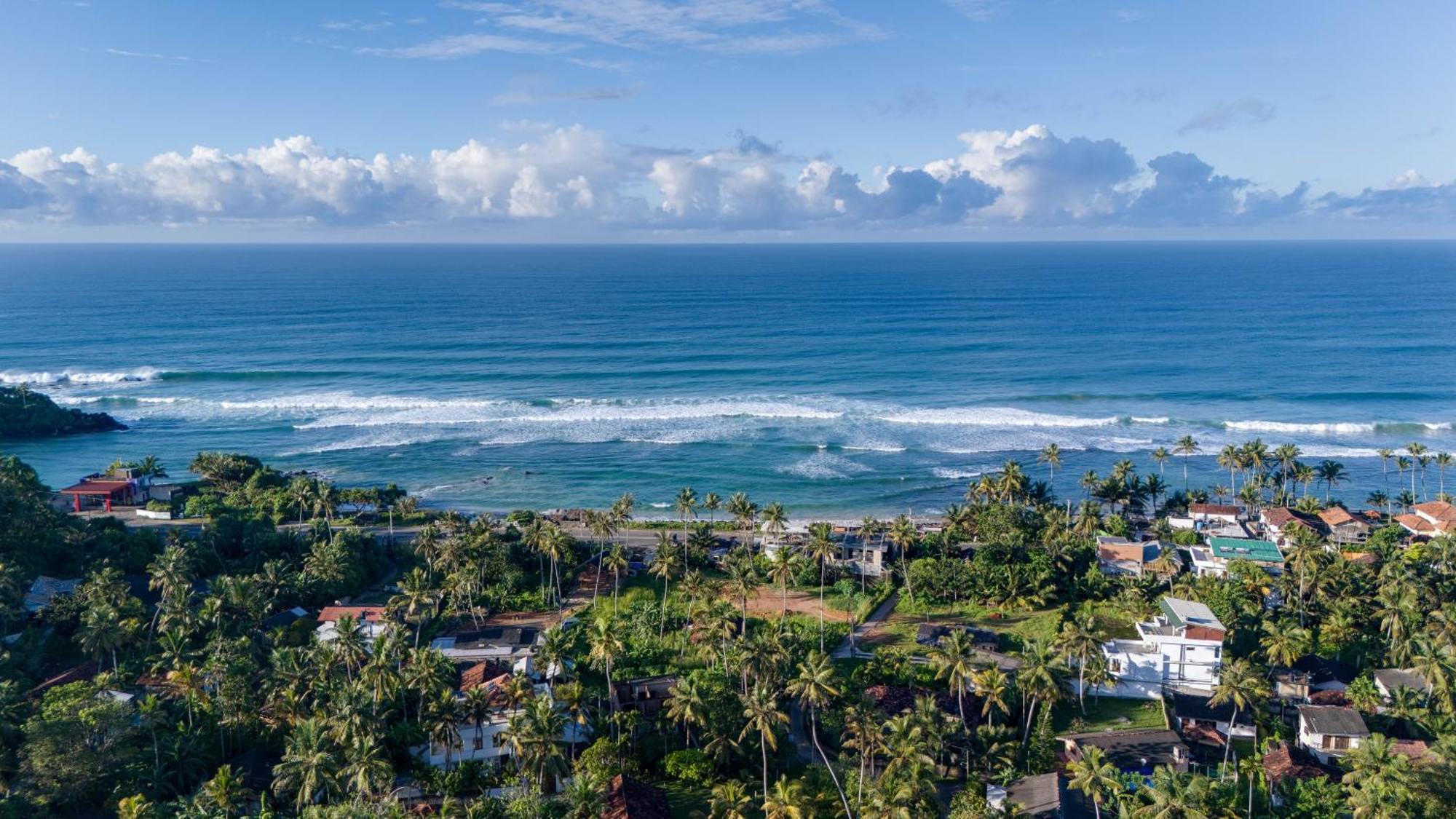 Hasthri Boutique Red Chalet In Ahangama With Pool Near Beach Ngoại thất bức ảnh