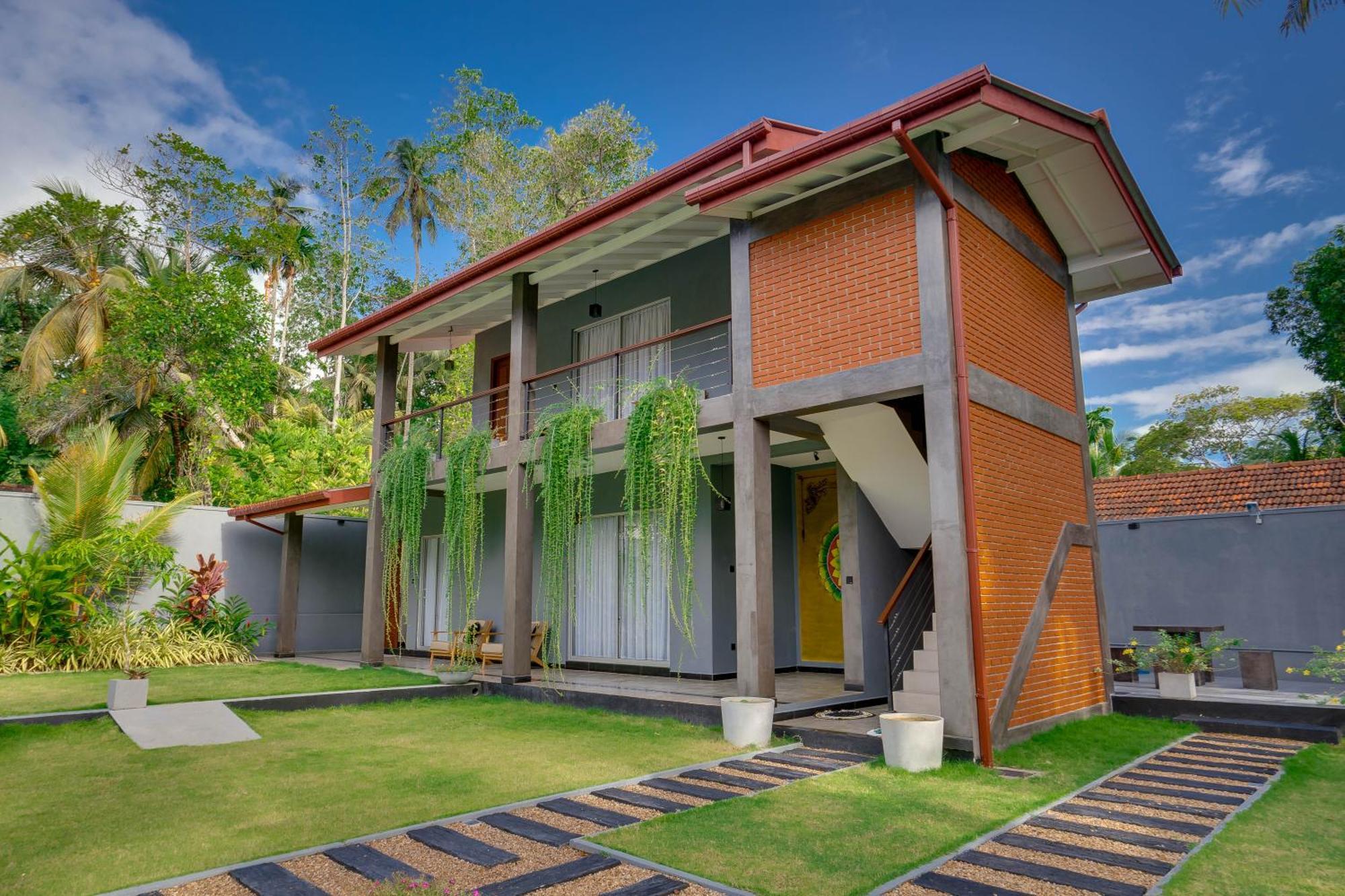 Hasthri Boutique Red Chalet In Ahangama With Pool Near Beach Ngoại thất bức ảnh