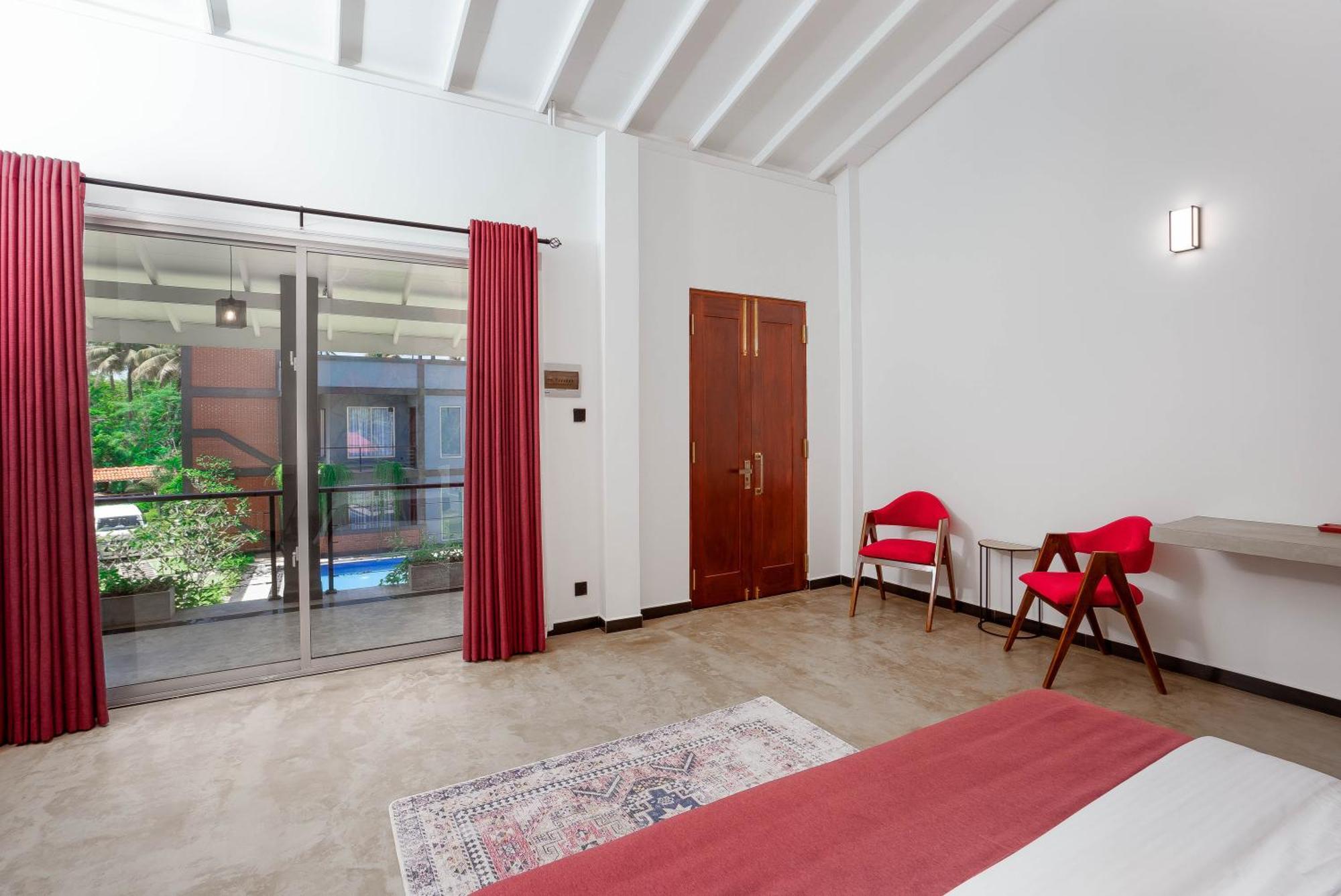 Hasthri Boutique Red Chalet In Ahangama With Pool Near Beach Ngoại thất bức ảnh
