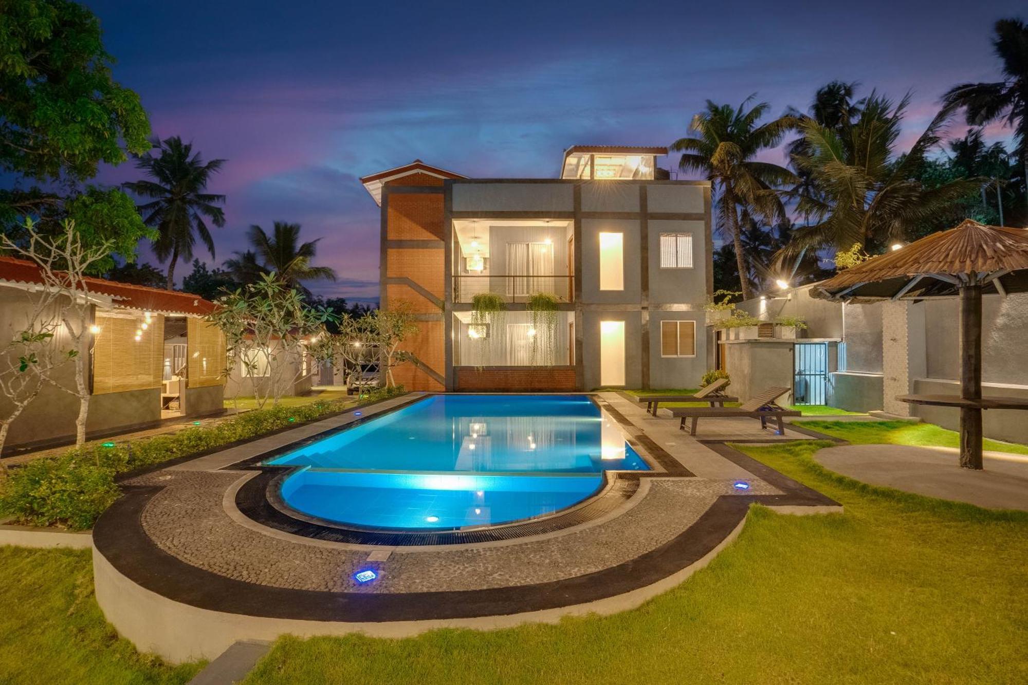 Hasthri Boutique Red Chalet In Ahangama With Pool Near Beach Ngoại thất bức ảnh